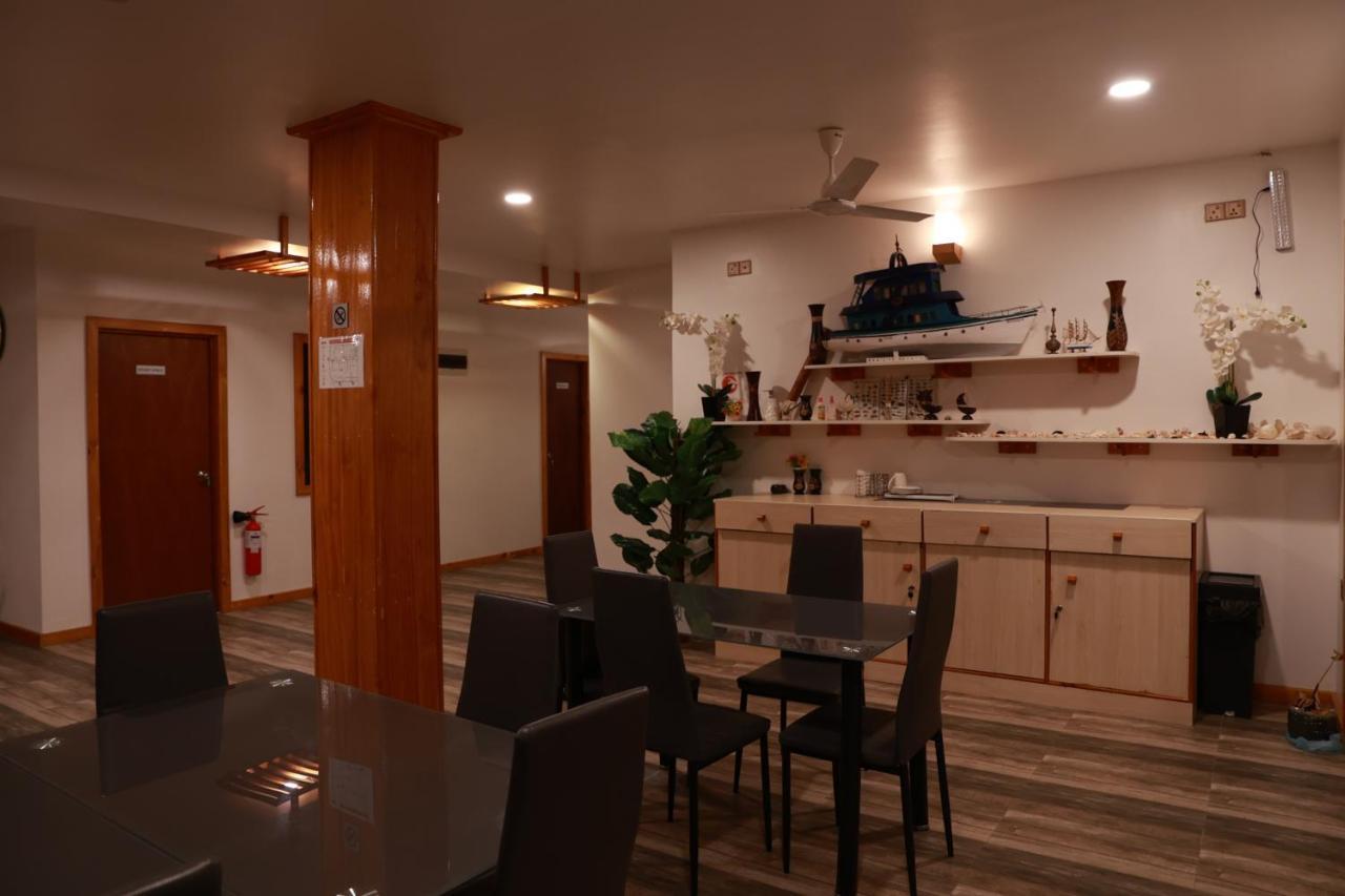 Cowry Inn フリドゥ エクステリア 写真